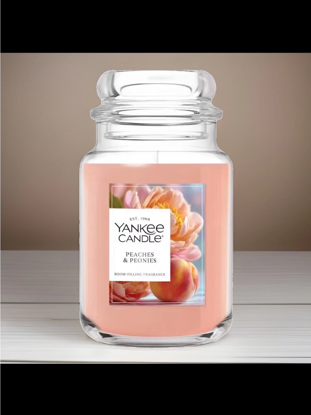 Yankee Candle Large Jar Candle- Peaches & Peonies (22 oz)